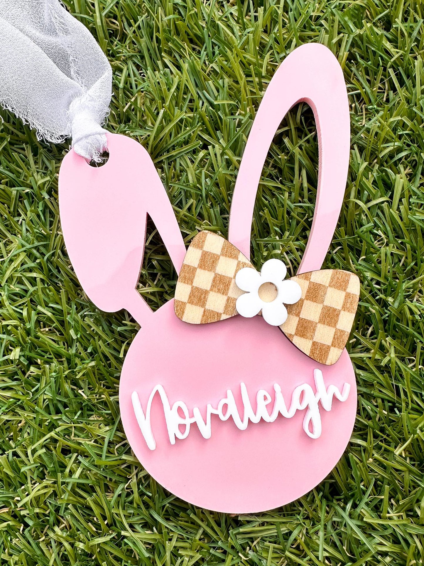 Bunny Head With Checkered Bow/Bowtie Easter Tag