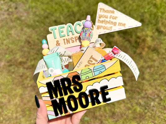 Customized Female Teacher Crates