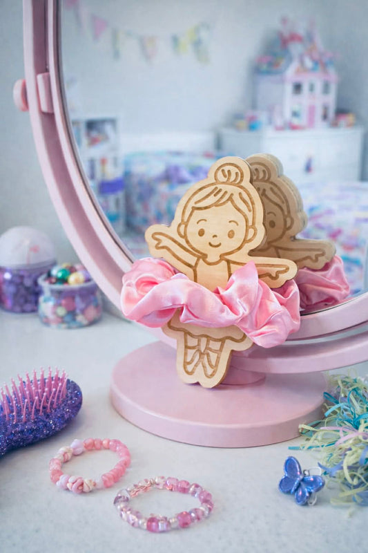 Ballerina Scrunchie Card Holder